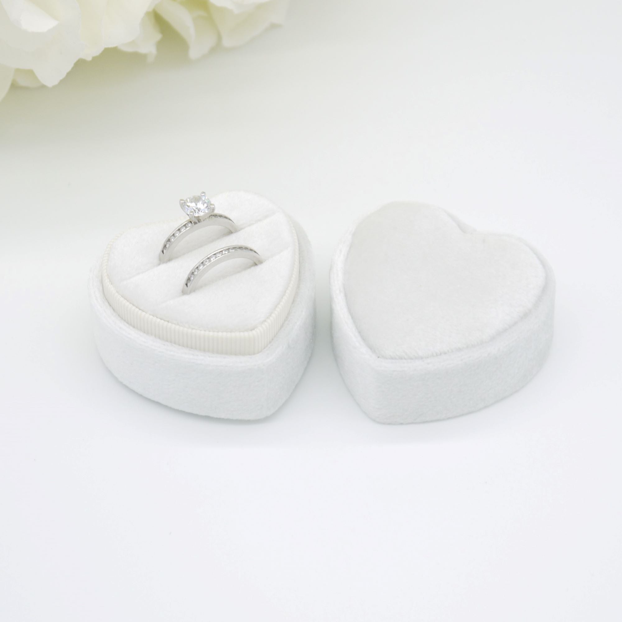 White double on sale ring box